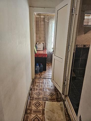 2 otaqlı mənzil — tam təchizatlı - Geniş və işıqlı zal: taxta parket — 5