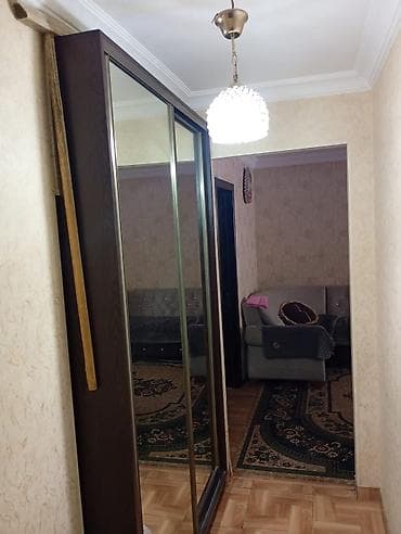 gencede ev: Bakı, Yasamal, 2 otaqlı, Köhnə tikili, m. İnşaatçılar, 44 kv. m — 3