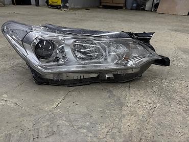 Toyota filler sağ farasi üstdən çıxmadı arxasında xırda plastik işi