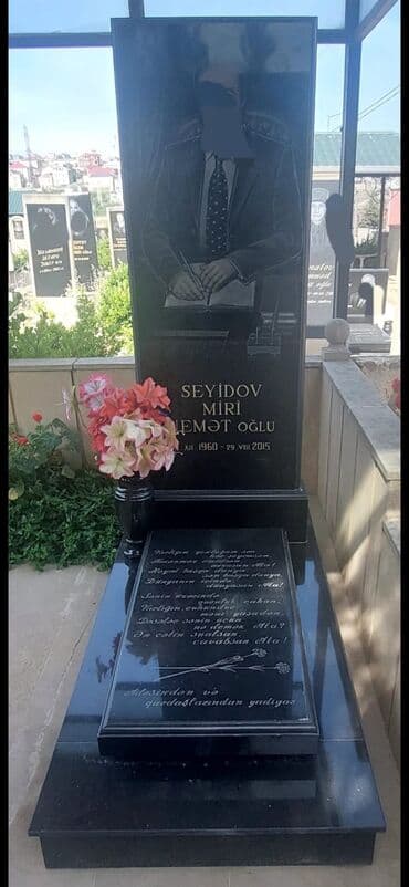 at və eşşəyin cutləşməsi: Qəbir işlərinin görülməsi — 10