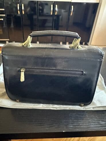 səyahət çantası: Əl çantası — 3