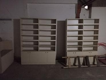 İki ədəd ağ rəngli vitrin/raf dolabı. - Material: laminat MDF tipli