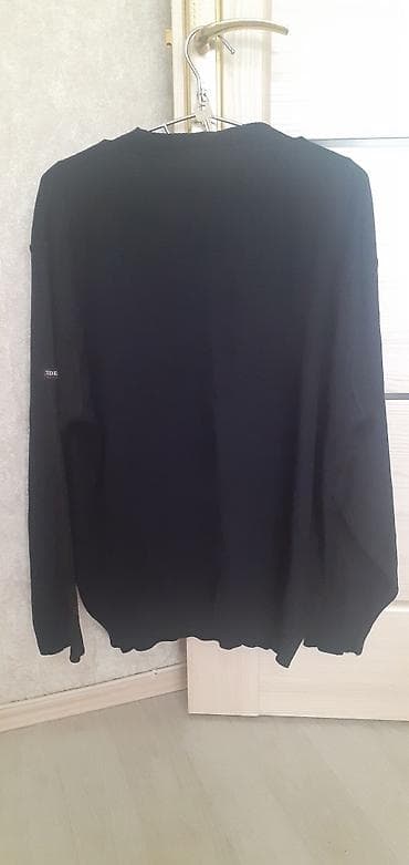 Şəxsi əşyalar: Kişi Sviteri,Ölçüsü Xl. Boy:170-175. 2-3 dəfə geyinilib,təzə kimidir — 5
