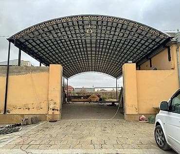 ev tipi çadır: Dekorativ metal konstruksiyalı geniş talvar (açıq dayanacaq/sığınacaq) — 1
