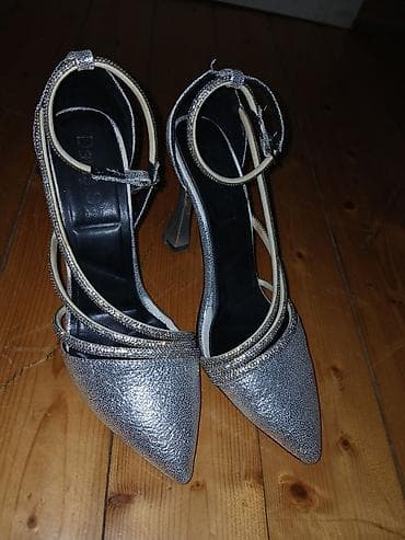 Женская обувь: Размер: 36, цвет - Серебристый, Б/у — 4