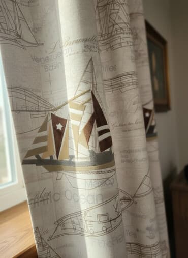 ikinci əl otaq qapilari: Eni 1.60,sm uznunluqu2.70 sm pencereye hazir tikilib. keyfiyyet əllaa — 1