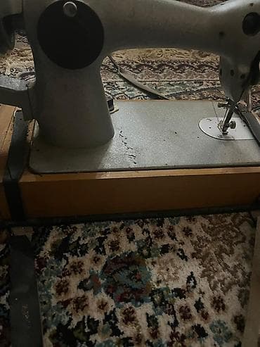 bas masini: Məhsul: Mexaniki tikiş maşını Təsvir: - Stolüstü korpusda, metal — 2