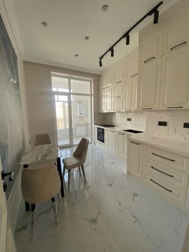 keşle kiraye ev: Сдаю квартиру на. Азадлыг Инглаб. сзади Асант Хидмят около — 1