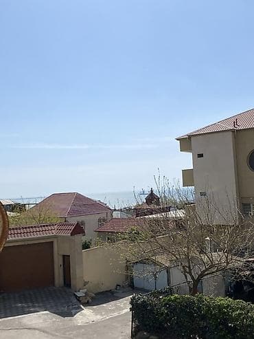 nefitcala cimerlikde kiraye evler: Dəniz mənzərəli mənzil. Şəhərin sakit məhəlləsində yerləşir — 1