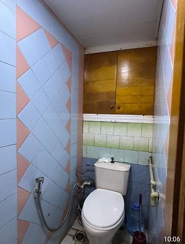 6 mikrorayon 5 mertebeli binanın 5-ci mertebesinde 2 otaqlı eşyalı — 6