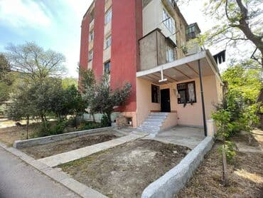 9 ci mikrorayon satilan evler: Bakı, 3 otaqlı, Köhnə tikili, m. Neftçilər, 80 kv. m — 18