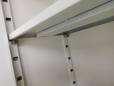 zərgər alət: - Metal dolablar . - Işçilər üçün paltar dolabı . - Ofis üçün sənəd — 6