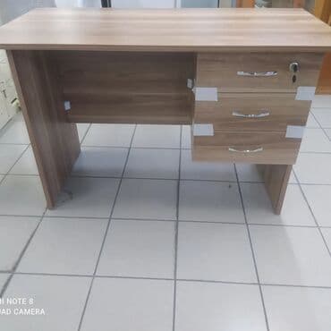 ofis masası 2. el: Yeni, İşçi üçün, Dördbucaq masa — 1