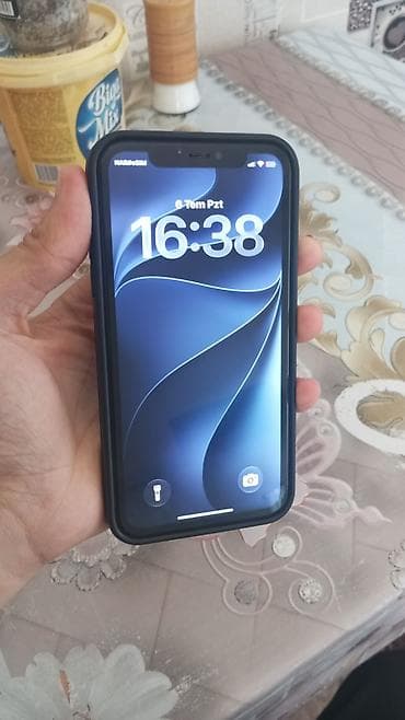 usb iphone: IPhone 11, 64 GB, Jet Black, Face ID — 2