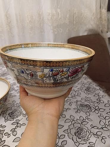 ağ kala: Iki cütdü. Dekorativ porselen qab dəsti – 2 ədəd - Material — 1