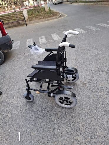 əlillər üçün araba: Elektrik ötürücülü əlil arabası - Kompakt və yığcam konstruksiya — 2