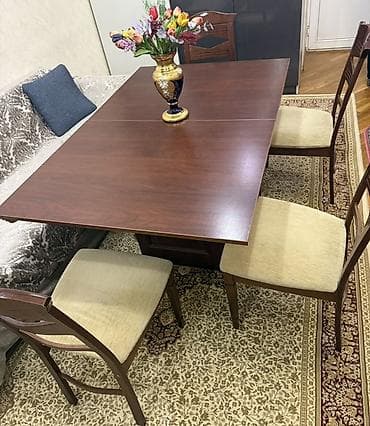 qonaq masaları: Qonaq otağı üçün, Açılan, Dördbucaq masa, 4 stul — 2
