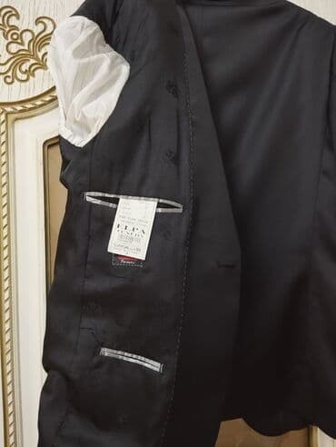 boz rəngli kişi kostyumları: Kostyumlar — 3