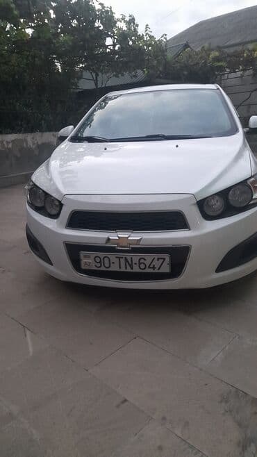 авто дешево купить: Chevrolet Aveo: 1.4 l | 2015 il 140000 km Sedan — 1