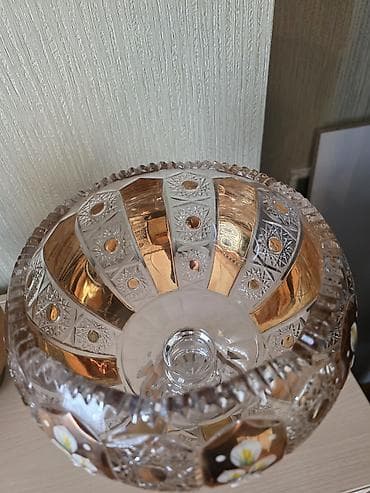 Kəsimli büllur ayaqlı meyvə/qənnadı qabı 2 Edetdir. - Material: qalın lalafo.az -da Kəsimli büllur ayaqlı meyvə/qənnadı qabı 2 Edetdir. - Material: qalın
