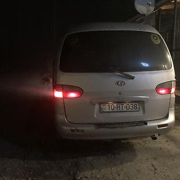Hyundai Starex miniven - Kuzov: gümüşü rəng, 5 qapı - Nömrə nişanı