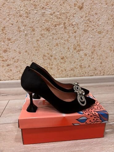 nike huarache qadın krossovkaları: Tuflilər, Ölçü: 37, rəng - Qara, İşlənmiş — 2