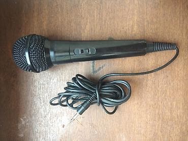 Simli dinamik mikrofon - Klassik əl mikrofonu, qara korpus və metal lalafo.az -da Simli dinamik mikrofon - Klassik əl mikrofonu, qara korpus və metal