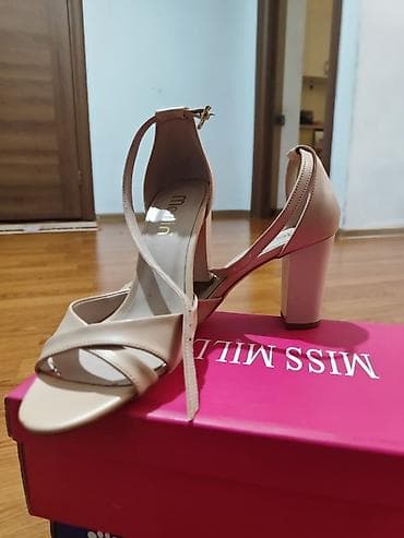 colin s: Brend: Miss Milli Model: Açıq burunlu, kəsişən qayışlı, qalın — 1