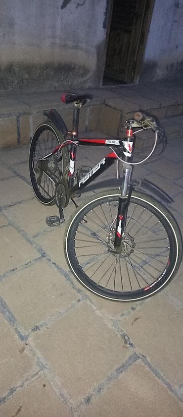 velo: Skarasnoy velsaped satıram 26 lıq yaxşı vəziyyətdədir qiymət 150 sondu — 1