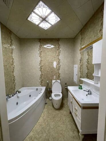 yenitikili: Mənzil kirayə verilir. 17.10 mərtəbə 155 kv 4 otaq. Menzil seherin tam — 8