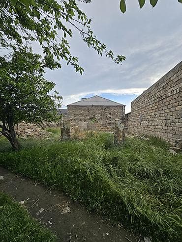 en son qoyulan ev elanlari: Satılır: Həyət evi - Geniş planlı birmərtəbəli ev, ayrı-ayrı böyük — 9