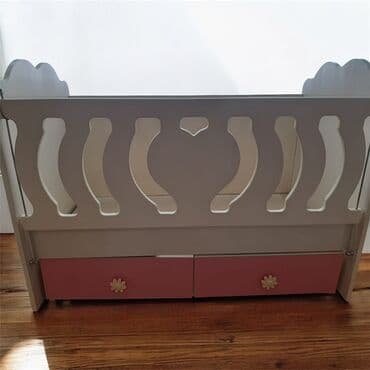 Qız üçün, İşlənmiş, Dördbucaq, Beşik, Yellənmə mexanizm ilə lalafo.az -da — 7 Qız üçün, İşlənmiş, Dördbucaq, Beşik, Yellənmə mexanizm ilə — 7