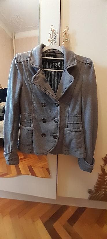 pull & bear kurtka: S olcu . insaatcilar metrosu yaxinliginda KFC qarsisinda tehvil Alana — 2