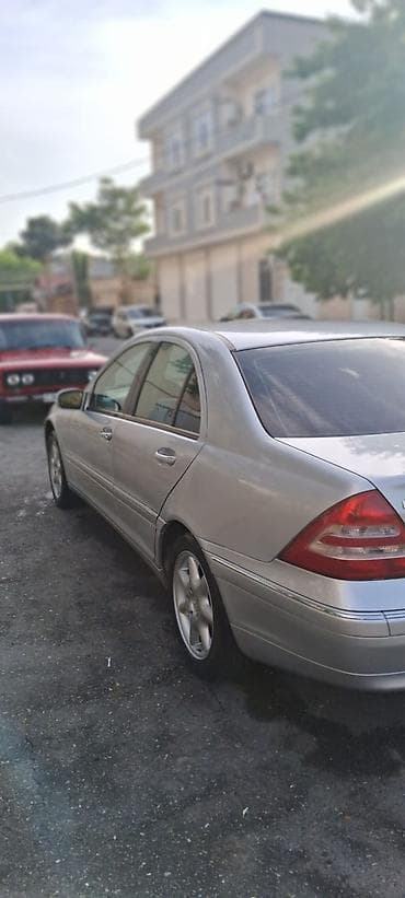 Avtomobil satışı: Mercedes-Benz 240: 2.6 l | 2001 il Sedan — 5