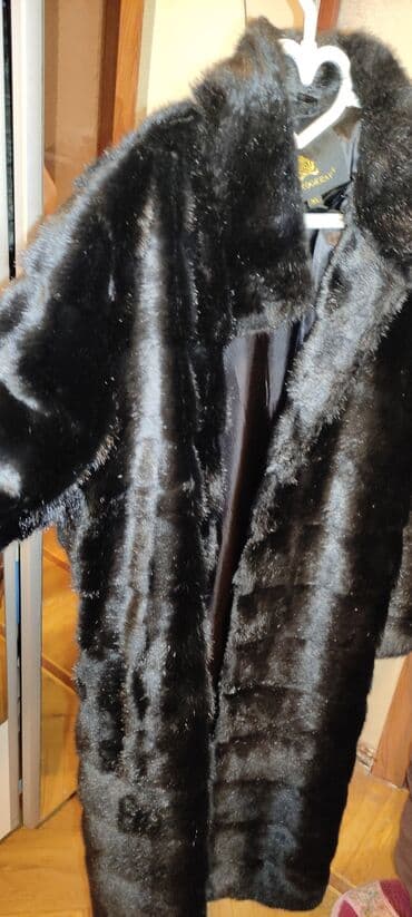 5-6defe geyinilib xeyr işinə
700-manata alinib