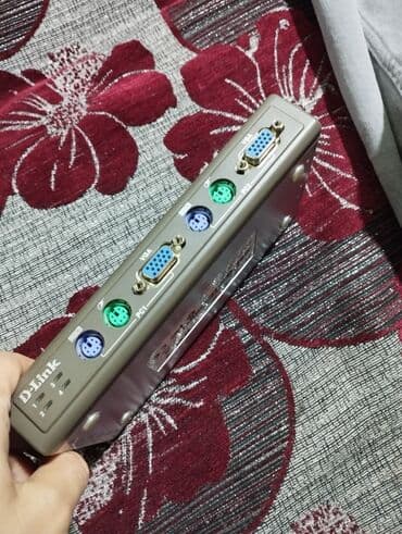 mini pc baku: D-Link 4 port KVM switch DKVM -4K — 2