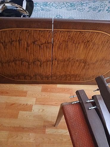 Açılıb bağlanan stoldu 6 oturacağı var az işlənmişdir razılaşma yolu lalafo.az -da Açılıb bağlanan stoldu 6 oturacağı var az işlənmişdir razılaşma yolu