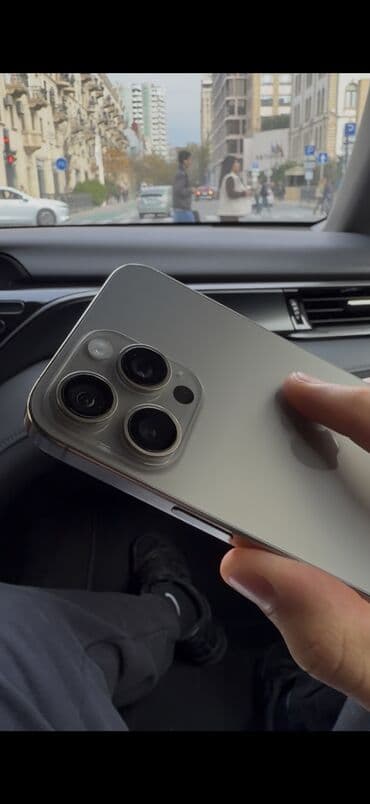 16 pro max 2 ci el: IPhone 15 Pro Max, 256 GB, Natural Titanium, Face ID — 3