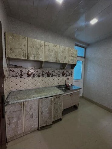 qubada evlər: Xırdalan şəhəri 119 nömrəli marşrutun astanovkasina yaxın ərazidə 1.7 — 8