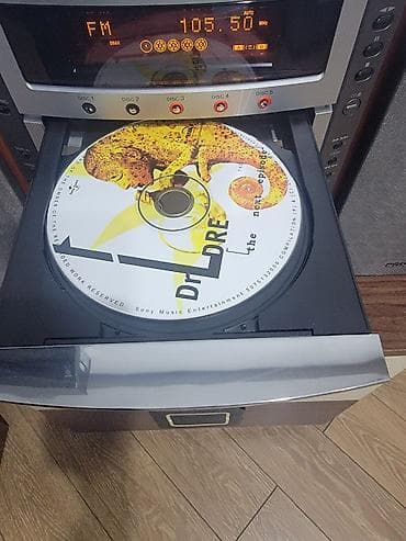 ses sisdemi: Sony mini Hi-Fi sistem Xüsusiyyətlər: - 5 diskli CD changer – MP3 və — 3