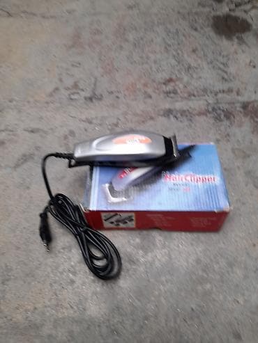 sac yemek: Saç qırxan maşın — 1