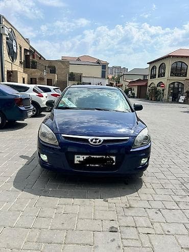 r15 disklər: Hyundai i30 hatchback - Kuzov: 5 qapılı hatchback - Rəng: tünd mavi - — 2