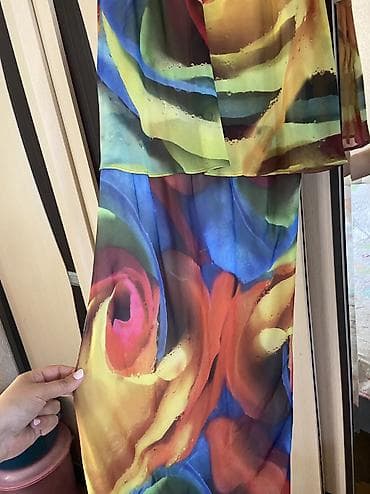 Kokteyl donu Göründüyü kimi parlaq, şık bir geyimdir. Toy və şənlik — 2