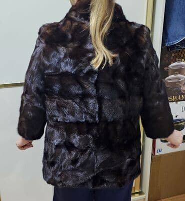 BMW: Qadınlar üçün təbii kürk paltar - Model: qısa palto forması - Rəng — 1
