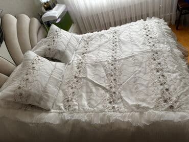 ağ çiçəyim: Zərif dizaynlı yataq örtüyü dəsti - Rəng: ağ, incə parıltılı - — 2