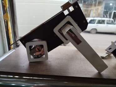 замки на входную дверь: Məsaməli qapılar üçün komplekt qapı dəsti - Daxili mexanizm: gizli — 1