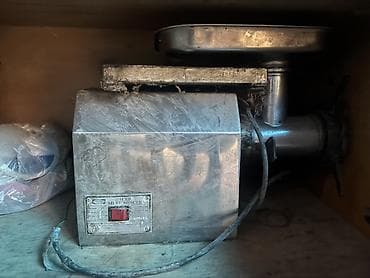 Sənaye tipli ətçəkən (JC12 Meat Mincer) - Korpus: paslanmayan polad