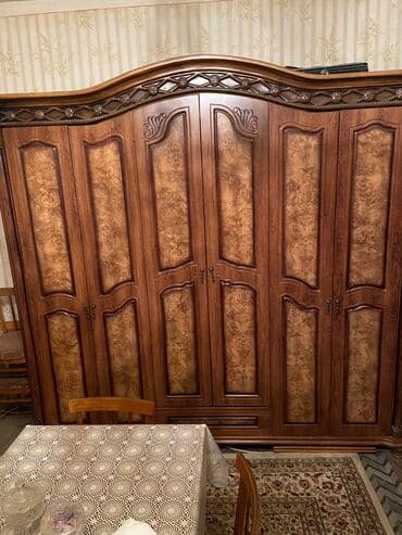 işlənmiş şifanerlər: İşlənmiş, Açılan, 6 qapı Düz dolab, Qarderob, paltar dolabı, Malayziya — 2