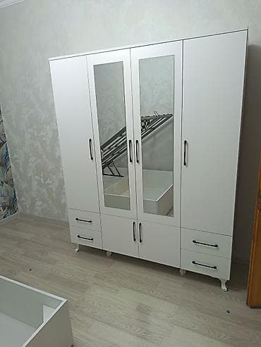 4 двери, Белый, Распашной, Прямой шкаф