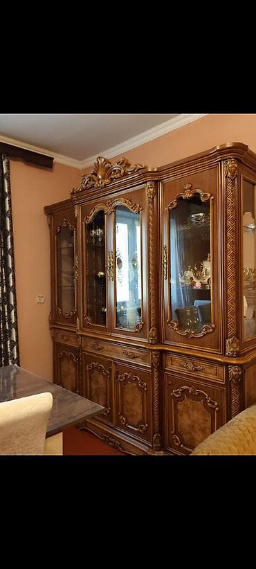 Səliqəli işlənib qiymət 50azn nömrə 0773138510 Klassik üslubda böyük